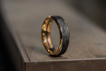 Load image into Gallery viewer, Forged Carbon and Rose Gold Channel Ring