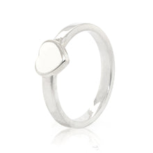 Load image into Gallery viewer, Golden Love Heart Ring