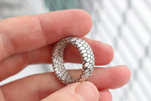 Escher Ring
